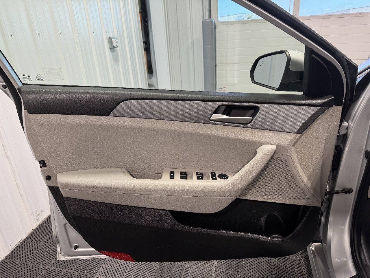 Used 2018 Hyundai Sonata ECO FWD image 8