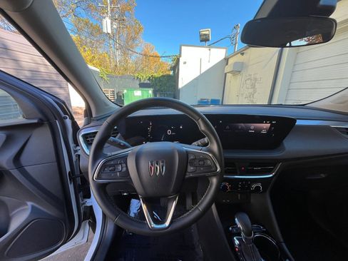 Used 2025 Buick Encore GX Preferred image 30