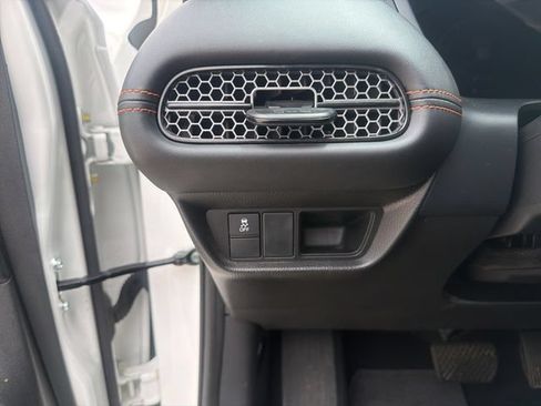 Certified 2024 Honda HR-V Sport image 24