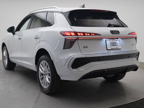 New 2026 Audi Q3 quattro 2.0T AWD/4WD image 3