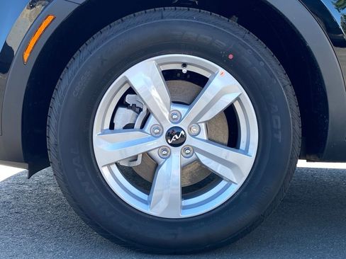 New 2026 Kia Sorento LX image 10