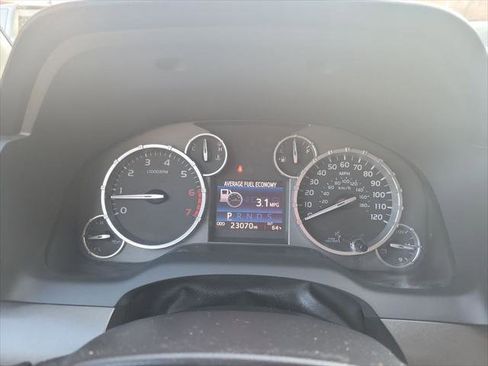 Certified 2017 Toyota Tundra SR5 image 28