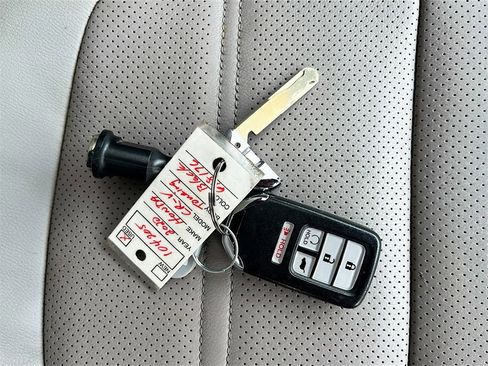 Used 2020 Honda CR-V Touring image 36