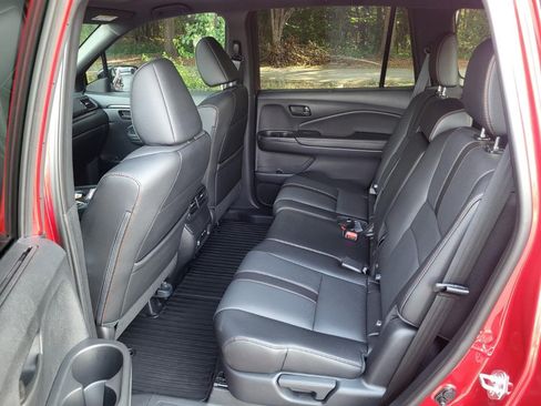 Certified 2025 Honda Passport TrailSport image 15