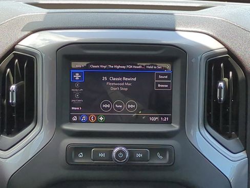 Used 2022 Chevrolet Silverado 1500 Custom w/ Rally Edition RWD image 17