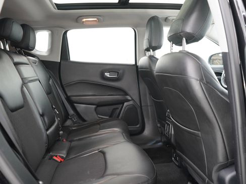 Used 2018 Jeep Compass Latitude w/ Popular Equipment Group AWD/4WD image 12