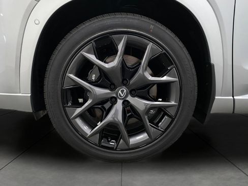 New 2026 Lexus TX 500h AWD image 13