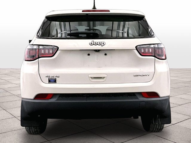 Used 2019 Jeep Compass Sport w/ Cold Weather Group AWD/4WD image 5