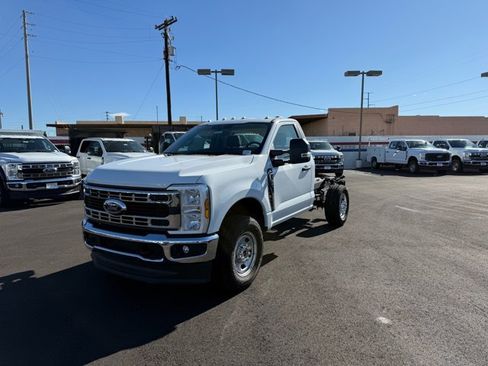 New 2025 Ford F350 XL w/ XL Chrome Package image 5