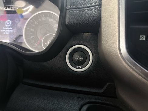 Used 2019 RAM 1500 Laramie AWD/4WD image 26