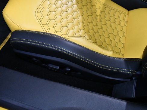 Used 2018 Lamborghini Huracan LP 580-2 image 11