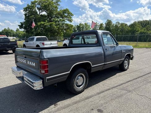 Used 1987 Dodge D/W Truck 100 RWD image 4