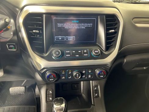 Used 2019 GMC Acadia SLT FWD image 18