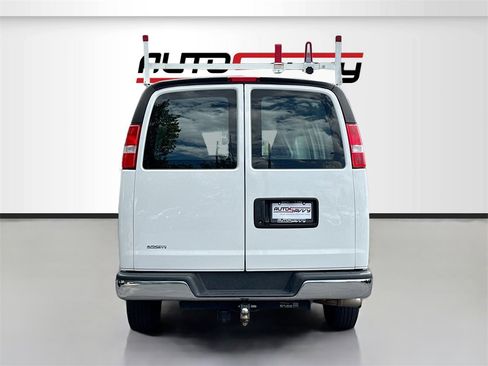 Used 2022 Chevrolet Express 2500 w/ Driver Convenience Package image 6