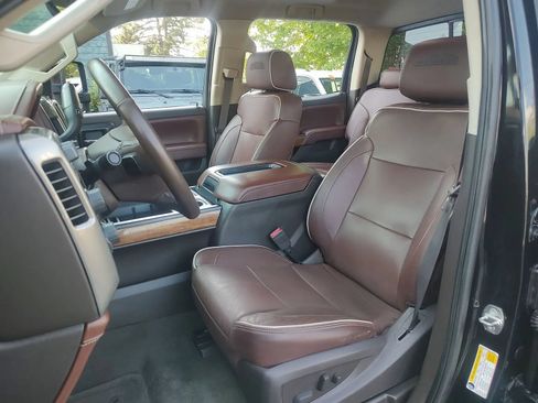 Used 2015 Chevrolet Silverado 2500 High Country w/ Duramax Plus Package AWD/4WD image 13