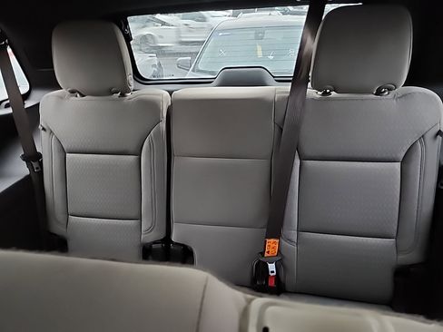 Used 2023 GMC Yukon SLE image 14