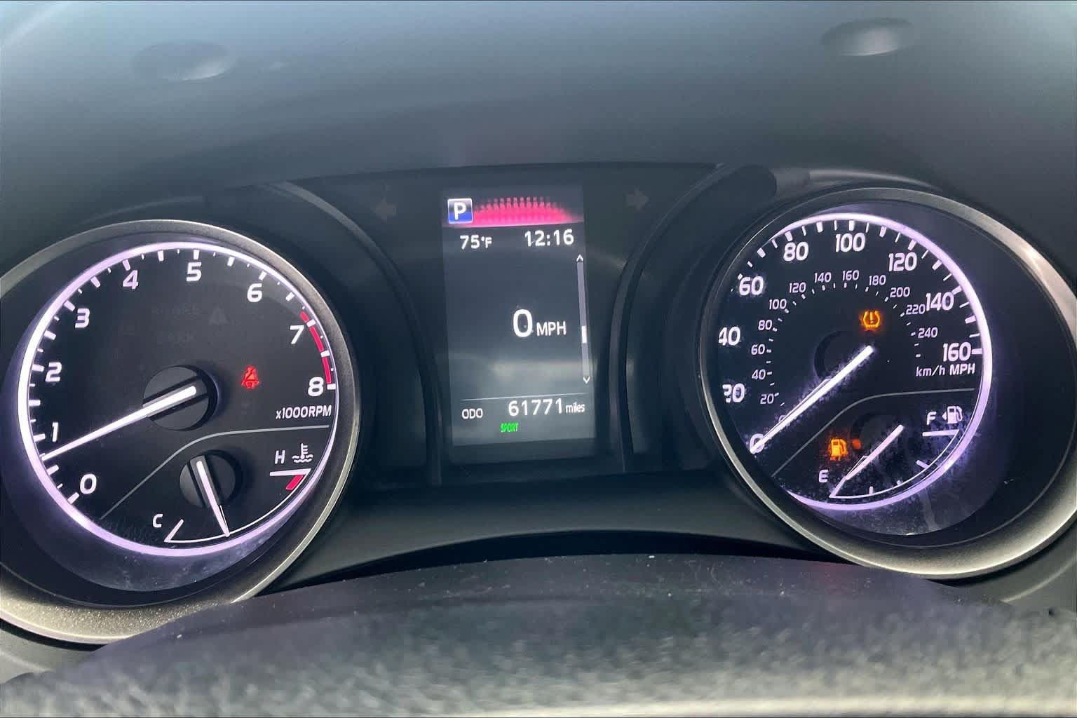 Used 2022 Toyota Camry SE FWD image 26