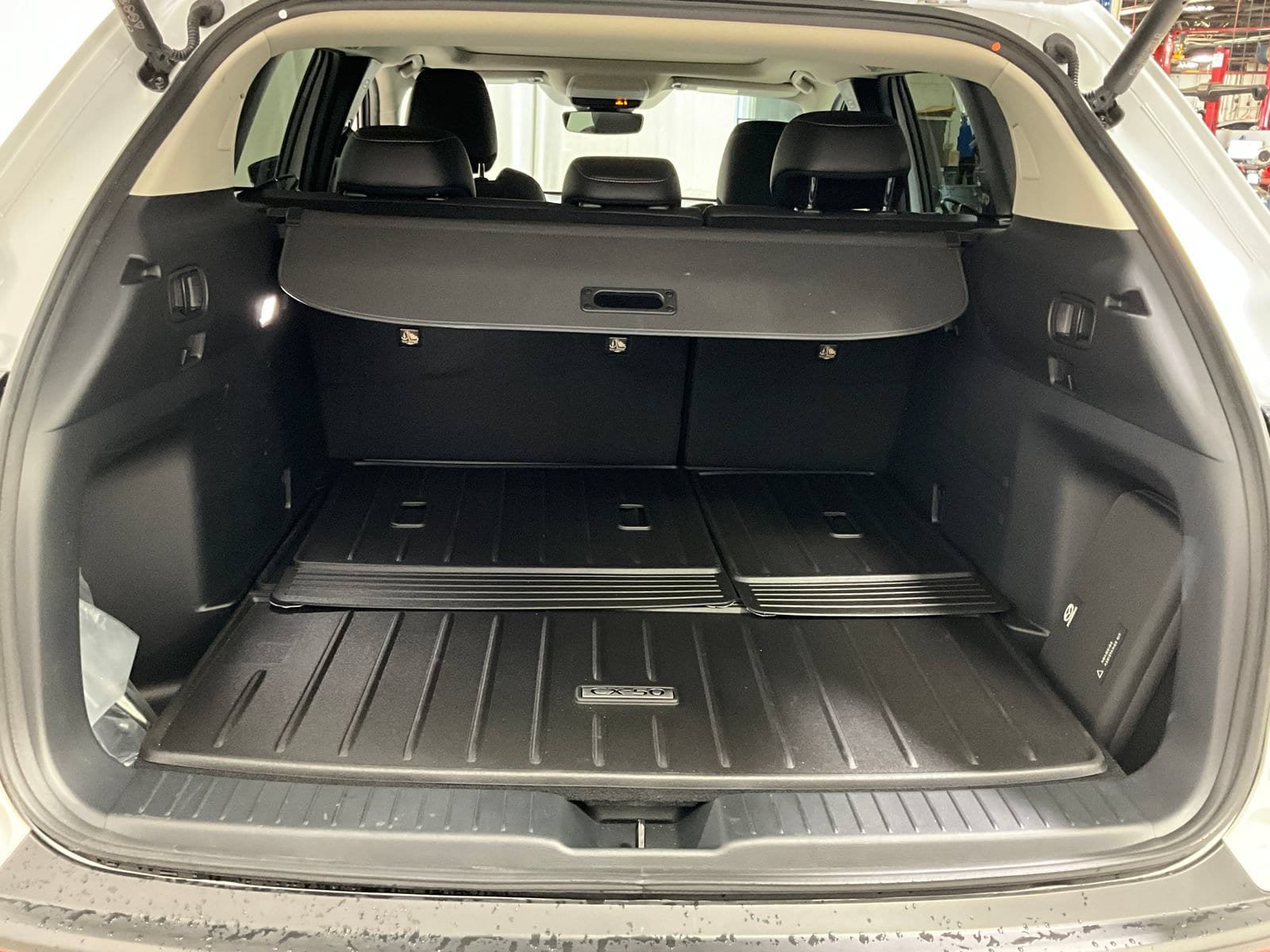 Used 2025 MAZDA CX-50 AWD 2.5 S w/ Weather Package image 25