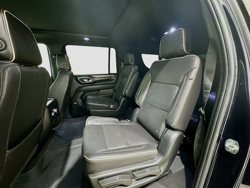 Certified 2023 GMC Yukon XL SLT w/ SLT Luxury Package RWD image 26