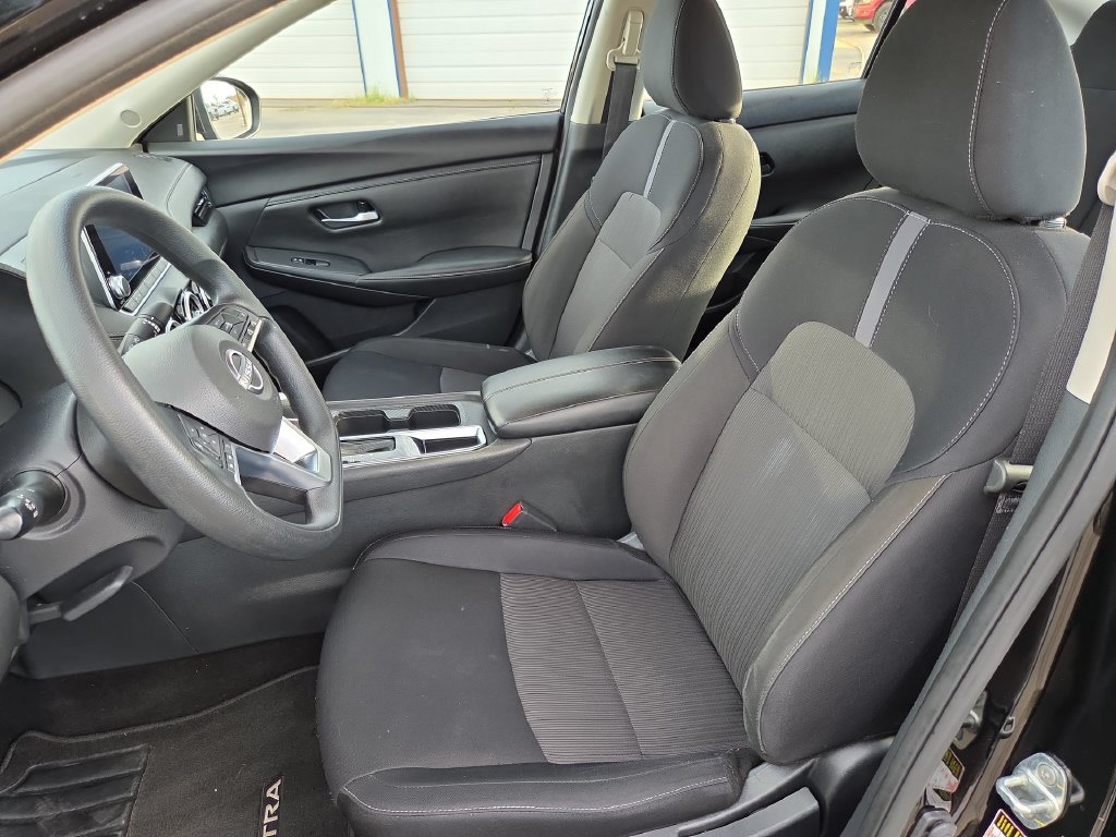 Used 2025 Nissan Sentra SV FWD image 16