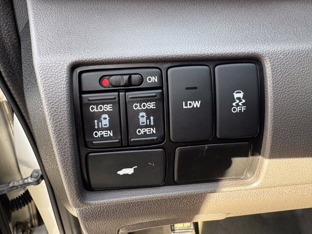 Used 2016 Honda Odyssey EX-L image 21