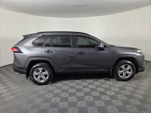 Used 2025 Toyota RAV4 XLE FWD image 4
