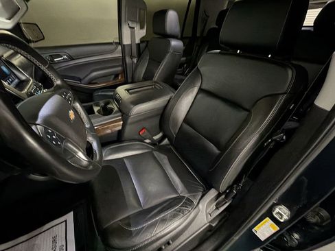 Used 2019 Chevrolet Tahoe LT w/ Off-Road Package image 17
