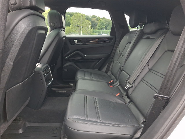 Used 2019 Porsche Cayenne AWD/4WD image 17