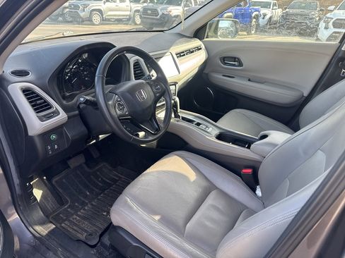 Used 2019 Honda HR-V EX-L image 6