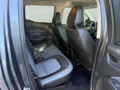 Used 2016 Chevrolet Colorado Z71 RWD image 12