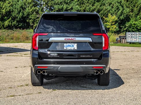 Used 2024 GMC Yukon Denali AWD/4WD image 3