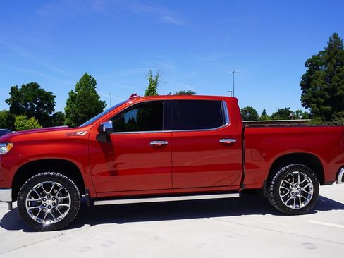 Used 2025 Chevrolet Silverado 1500 LTZ w/ Technology Package AWD/4WD image 3