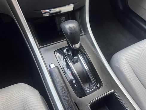 Used 2015 Honda Accord LX image 15