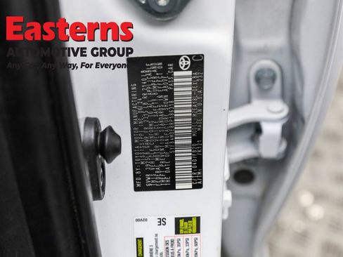 Used 2024 Toyota Corolla LE FWD image 33