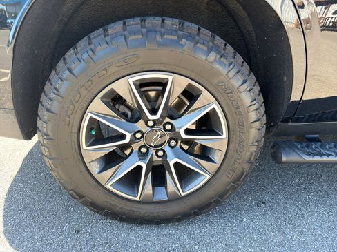 Used 2021 Chevrolet Tahoe Z71 AWD/4WD image 13