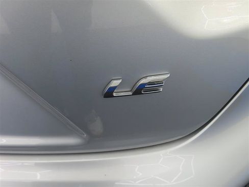 Used 2025 Toyota Corolla LE FWD image 14
