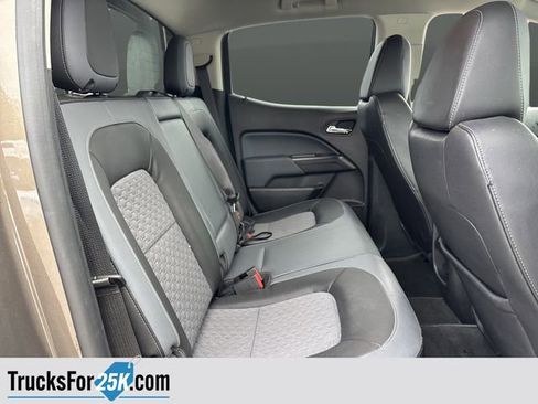 Used 2015 Chevrolet Colorado Z71 image 31