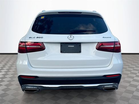 Used 2018 Mercedes-Benz GLC 300 4MATIC w/ Multimedia Package image 7