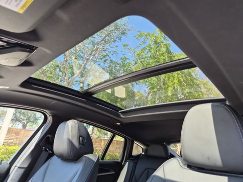 Used 2024 BMW X4 xDrive30i image 22