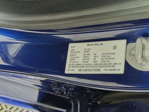 Used 2020 Tesla Model 3 Standard Range RWD image 32