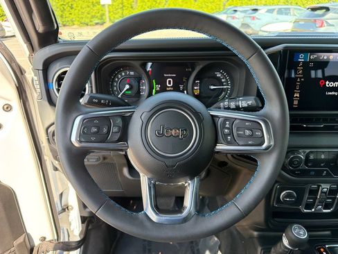 Used 2024 Jeep Wrangler High Altitude AWD/4WD image 29