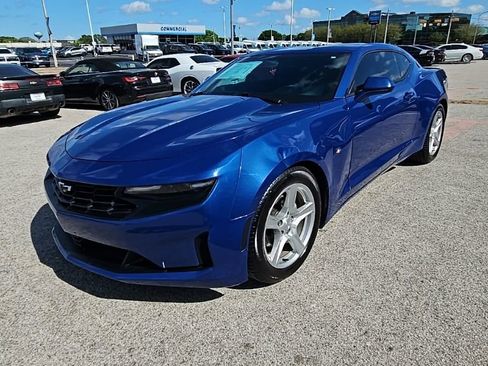Used 2019 Chevrolet Camaro LT image 3