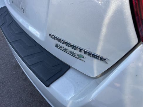 Used 2017 Subaru Crosstrek 2.0i Premium AWD/4WD image 4