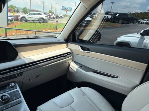 Used 2023 Hyundai Palisade Limited FWD image 30