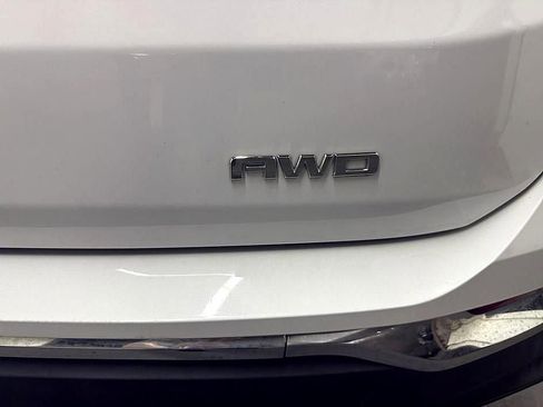 Used 2020 GMC Terrain SLT image 31