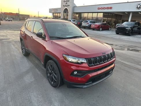 New 2026 Jeep Compass Latitude image 17