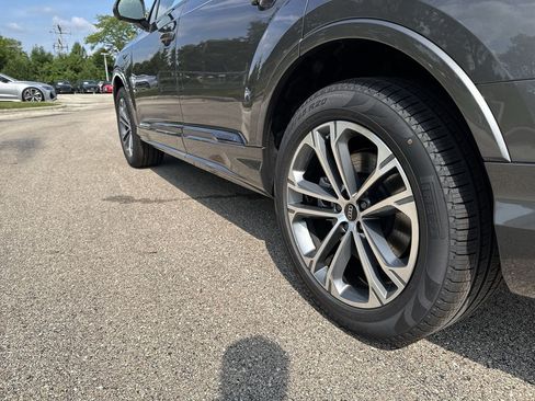 New 2026 Audi Q7 2.0T Premium AWD/4WD image 3