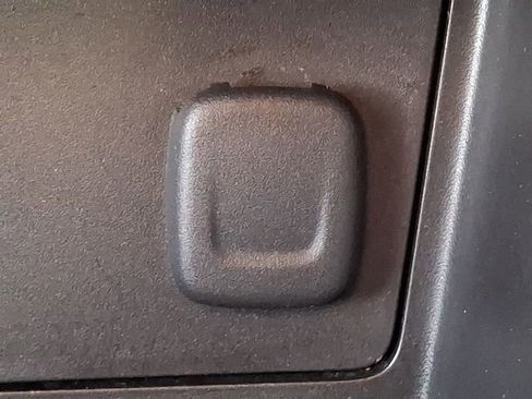 Used 2017 Chevrolet Colorado Z71 image 25