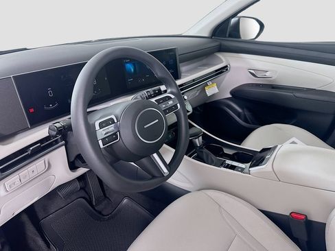 New 2026 Hyundai Tucson SEL FWD image 9