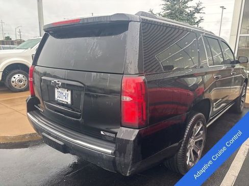 Used 2018 Chevrolet Suburban Premier AWD/4WD image 4